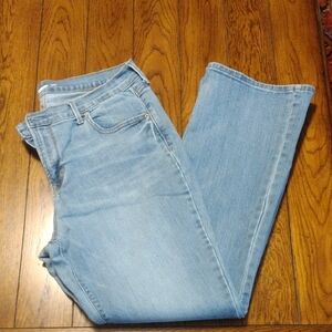 Old Navy Light Wash Curvy Boot-Cut Jeans Size 14 Short